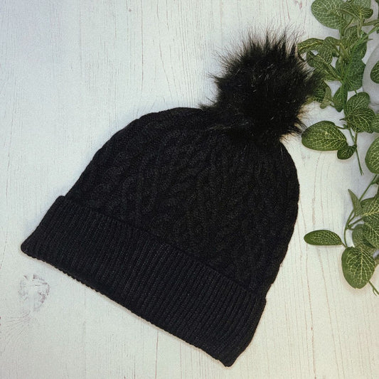 Cable Knit Pom-Pom Hat - Black